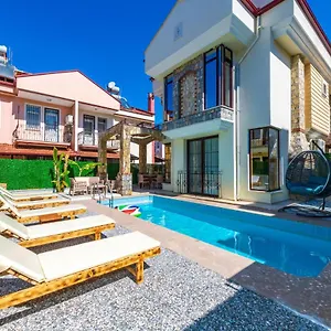 Gelincik , Fethiye Türkiye